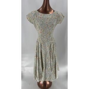 Vintage Nancy Johnson Dress Womens 8 White Floral Pleated 90s Cottagecore Midi